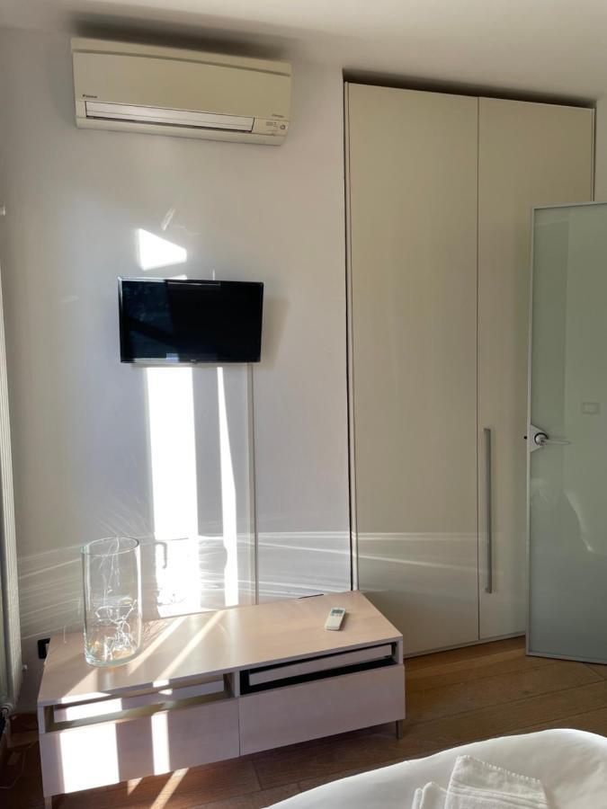 Accogliente Camera Singola Con Balcone A 500 Mt Dal Mare Marina Di Carrara Eksteriør bilde